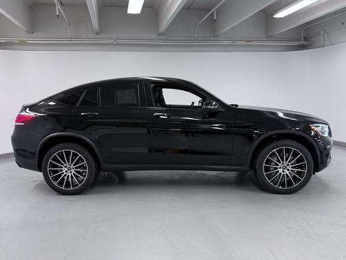 2023 Mercedes-Benz GLC 300 4MATIC Coupe