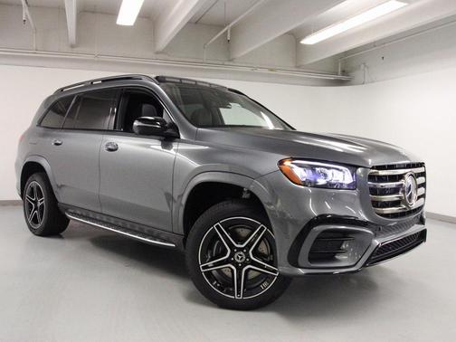 2026 Mercedes-Benz GLS 450 4MATIC