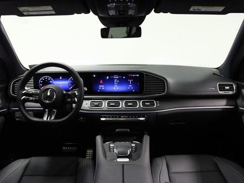2026 Mercedes-Benz GLS 450 4MATIC