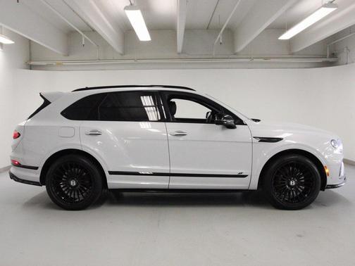 2023 Bentley Bentayga S