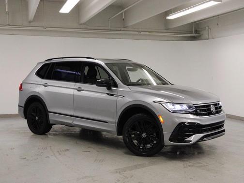 2022 Volkswagen Tiguan 2.0T SE R-Line Black 4MOTION