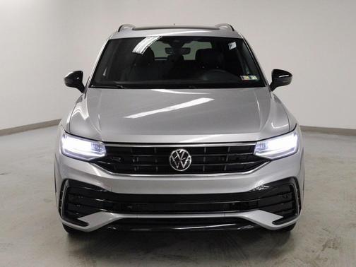 2022 Volkswagen Tiguan 2.0T SE R-Line Black 4MOTION