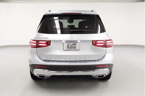 2025 Mercedes-Benz GLB 250 4MATIC