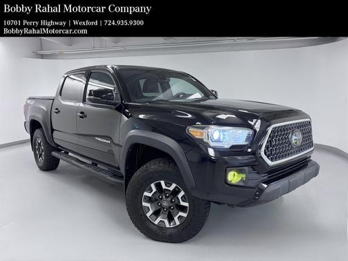 Midnight Black Metallic 2019 Toyota Tacoma TRD Off Road