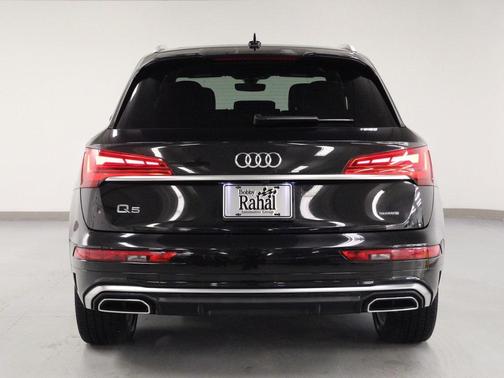 2024 Audi Q5 45 S line Premium Plus