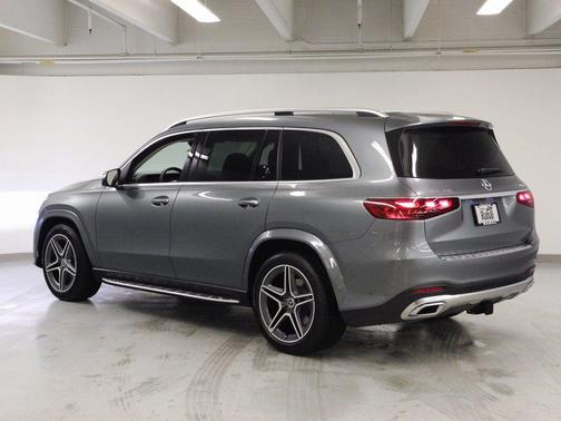 2026 Mercedes-Benz GLS 450 4MATIC