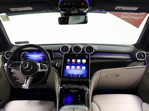 2025 Mercedes-Benz GLC 300 4MATIC