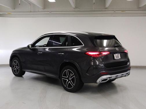 2026 Mercedes-Benz GLC 300 4MATIC