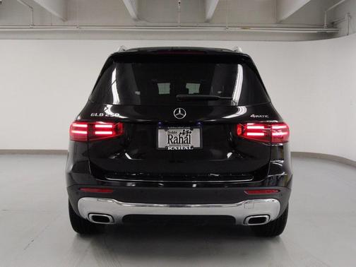 2024 Mercedes-Benz GLB 250 4MATIC