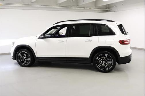 2025 Mercedes-Benz GLB 250 4MATIC