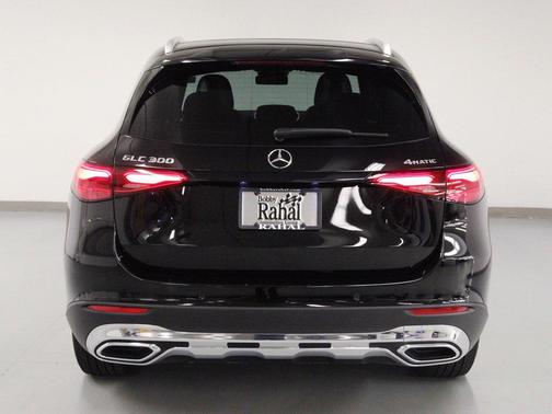 2025 Mercedes-Benz GLC 300 4MATIC