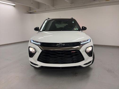 Summit White 2023 Chevrolet Trailblazer RS