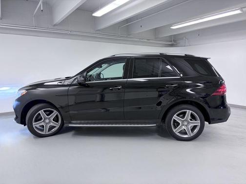 Black 2016 Mercedes-Benz GLE-Class GLE 400 4MATIC
