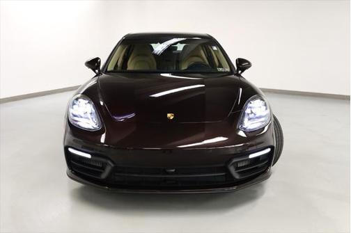 2022 Porsche Panamera E-Hybrid 4
