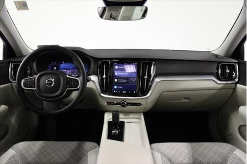 2024 Volvo S60 B5 Core Dark Theme