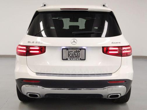 2025 Mercedes-Benz GLB 250 4MATIC