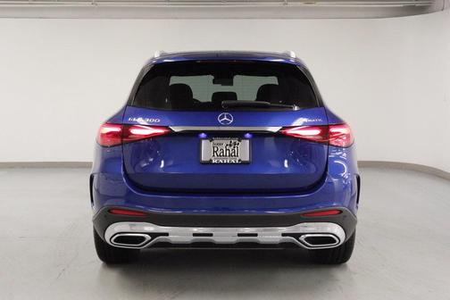 2026 Mercedes-Benz GLC 300 4MATIC