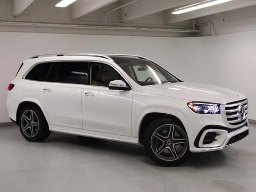 Moonlight White 2026 Mercedes-Benz GLS 450 4MATIC