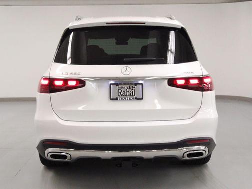 Moonlight White 2026 Mercedes-Benz GLS 450 4MATIC