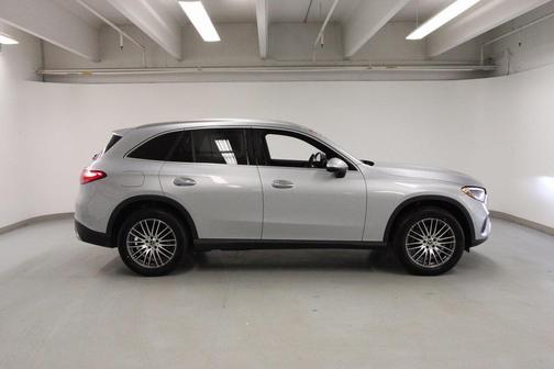 2025 Mercedes-Benz GLC 300 4MATIC