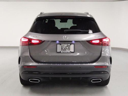 2025 Mercedes-Benz GLA 250 4MATIC