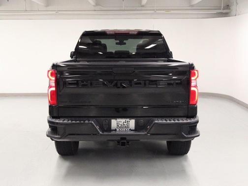 2022 Chevrolet Silverado 1500 Custom Trail Boss