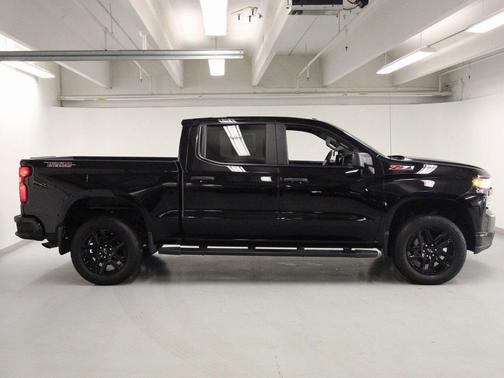 2022 Chevrolet Silverado 1500 Custom Trail Boss