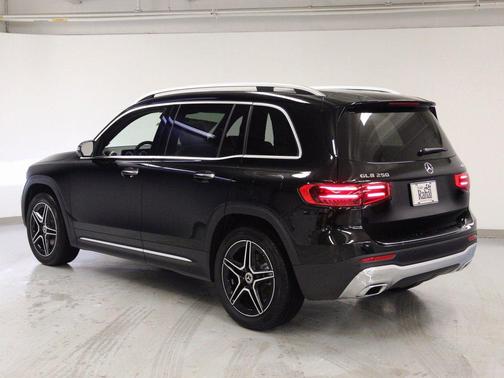 2026 Mercedes-Benz GLB 250 4MATIC