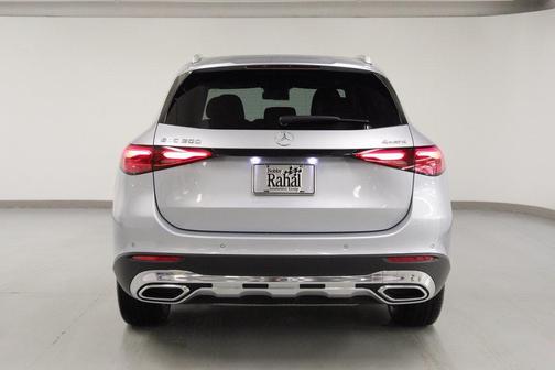 2026 Mercedes-Benz GLC 300 4MATIC