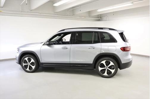 2025 Mercedes-Benz GLB 250 4MATIC
