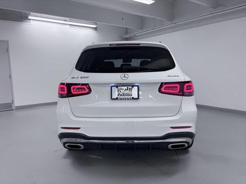 Polar White 2022 Mercedes-Benz GLC 300 4MATIC