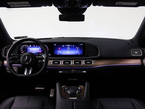 2026 Mercedes-Benz GLS 450 4MATIC