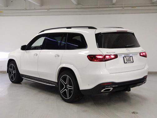 2026 Mercedes-Benz GLS 450 4MATIC