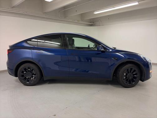 Deep Blue Metallic 2024 Tesla Model Y Long Range Dual Motor All-Wheel Drive