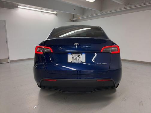 Deep Blue Metallic 2024 Tesla Model Y Long Range Dual Motor All-Wheel Drive