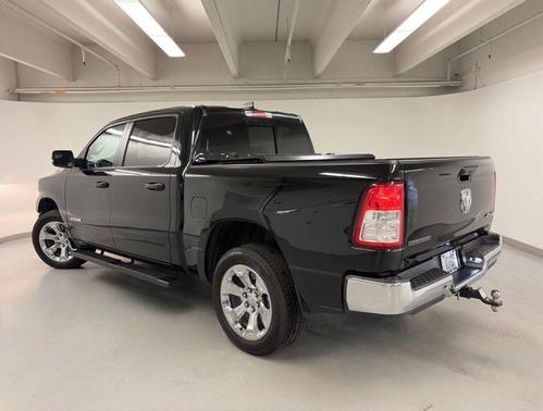 Diamond Black Crystal Pearlcoat 2023 RAM 1500 Big Horn/Lone Star