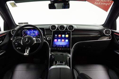 2025 Mercedes-Benz GLC 300 4MATIC