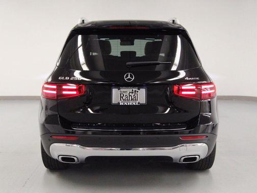 2025 Mercedes-Benz GLB 250 4MATIC
