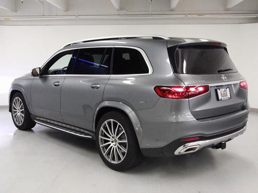 2026 Mercedes-Benz GLS 580 4MATIC