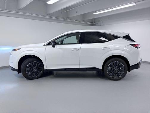 Everest White Pearl Tricoat 2025 Nissan Murano Platinum