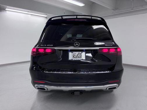 Obsidian Black Metallic 2025 Mercedes-Benz GLS 450 4MATIC