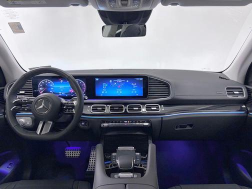 Obsidian Black Metallic 2025 Mercedes-Benz GLS 450 4MATIC