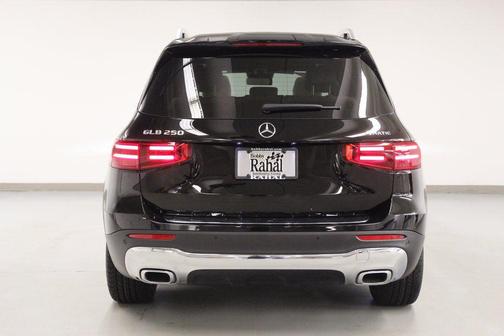 2025 Mercedes-Benz GLB 250 4MATIC