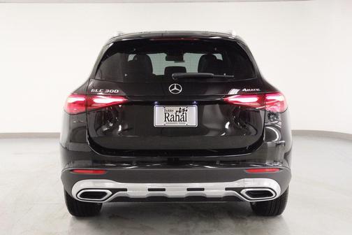 2026 Mercedes-Benz GLC 300 4MATIC