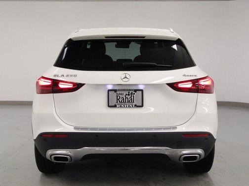 2025 Mercedes-Benz GLA 250 4MATIC