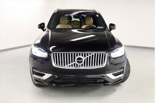 2023 Volvo XC90 Recharge Plug-In Hybrid T8 Ultimate Bright Theme 7-Seater