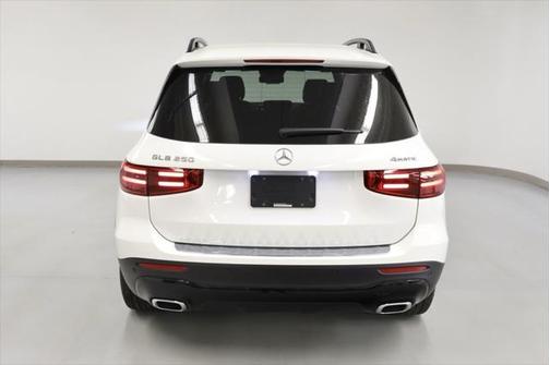 2025 Mercedes-Benz GLB 250 4MATIC