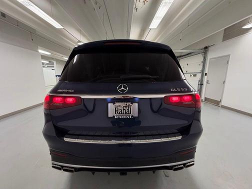 Twilight Blue Metallic 2024 Mercedes-Benz AMG GLS 63 Base