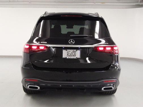 2026 Mercedes-Benz GLS 450 4MATIC