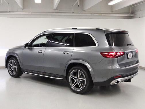 2026 Mercedes-Benz GLS 450 4MATIC